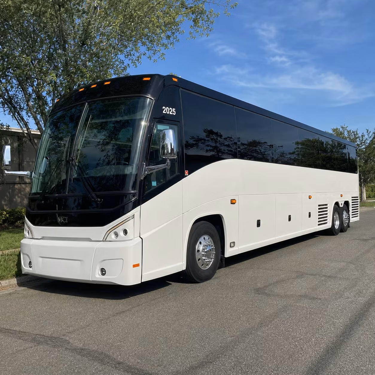 yonkers school and university groups have tons of long distance trip options
